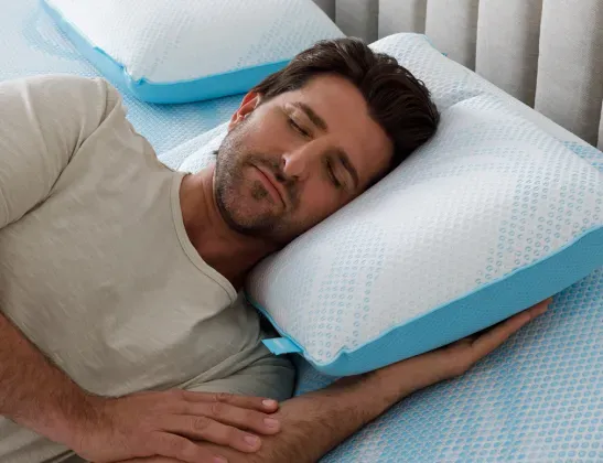 547x420-myth-pillows-04